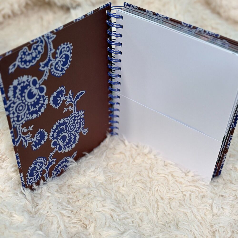 Vera Bradley Cotswolds Brown Blue Floral Undated Planner & Insulated Wine Cup - Picture 3 of 10